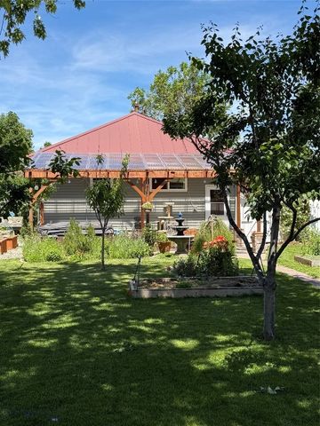 2116 8th Avenue N, Great Falls, MT 59401