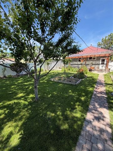 2116 8th Avenue N, Great Falls, MT 59401