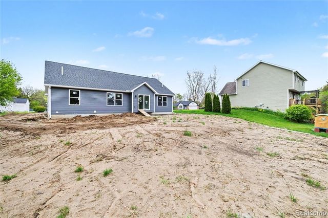 2423 Whisper Ridge Drive, Burton, MI 48507