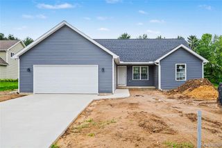 2423 Whisper Ridge Drive, Burton, MI 48507