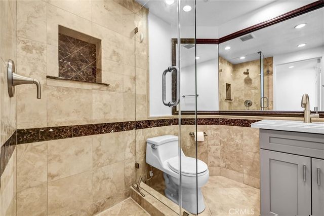 305 Columbia, Newport Beach, CA 92663