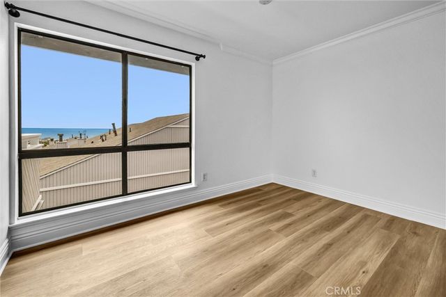 305 Columbia, Newport Beach, CA 92663