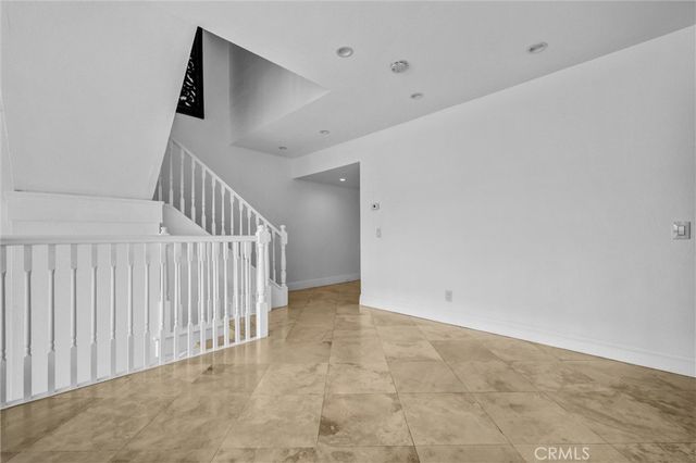 305 Columbia, Newport Beach, CA 92663