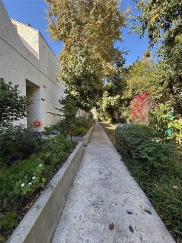 18411 Hatteras, Tarzana, CA 91356