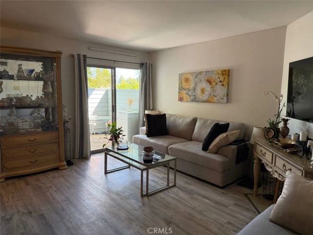 18411 Hatteras, Tarzana, CA 91356