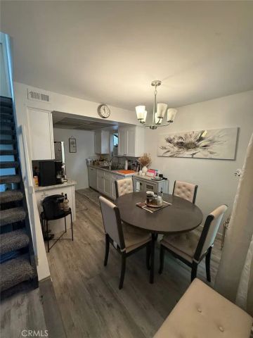 18411 Hatteras, Tarzana, CA 91356