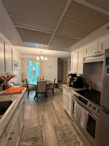 18411 Hatteras, Tarzana, CA 91356