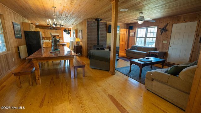 100 Hog Island, New Bern, NC 28560