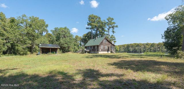 100 Hog Island, New Bern, NC 28560