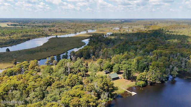 100 Hog Island, New Bern, NC 28560