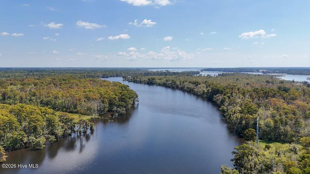 100 Hog Island, New Bern, NC 28560