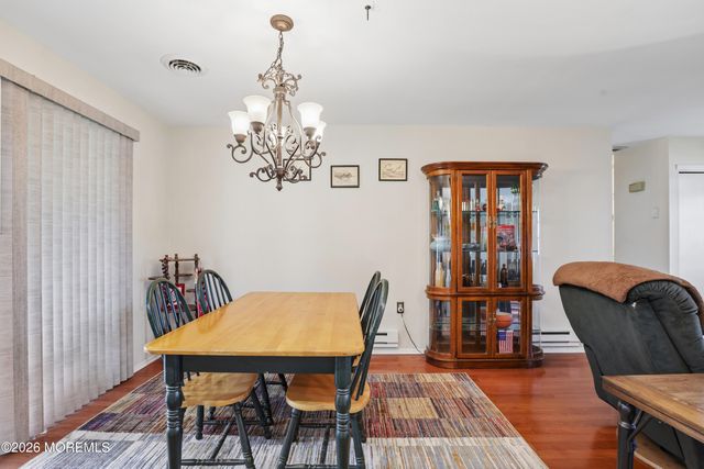 7 Foxboro Court, Whiting, NJ 08759