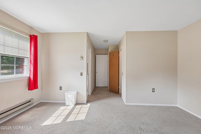 7 Foxboro Court, Whiting, NJ 08759