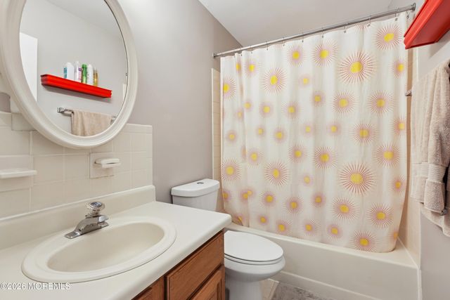 7 Foxboro Court, Whiting, NJ 08759