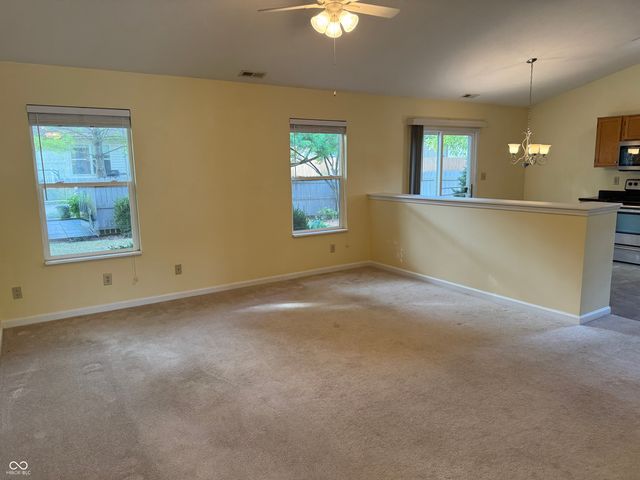 733 Chestnut Lane, Brownsburg, IN 46112