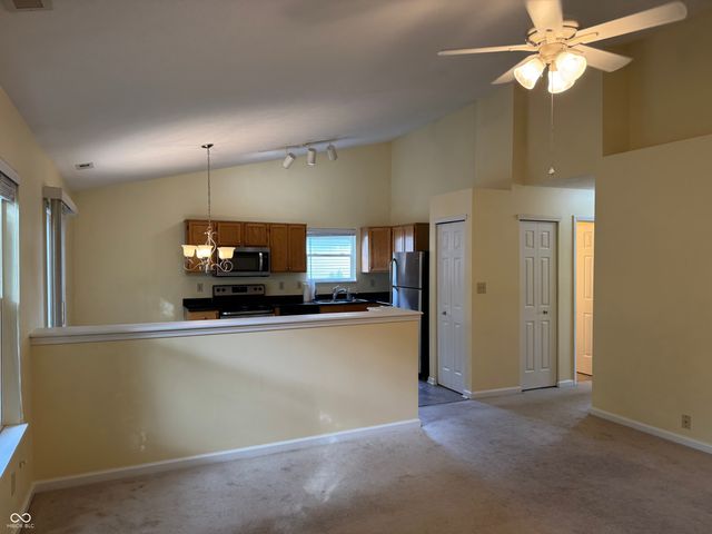 733 Chestnut Lane, Brownsburg, IN 46112