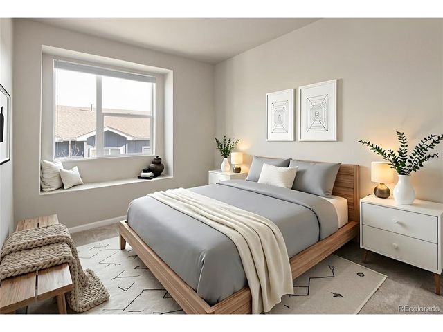 1033 Oak Cir, Lakewood, CO 80215