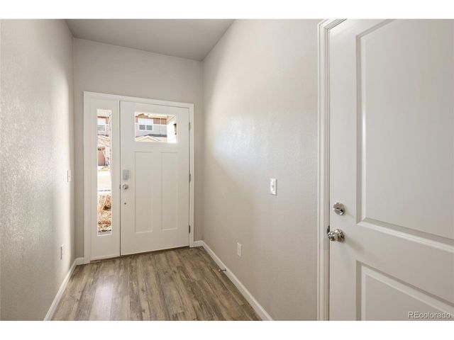 1033 Oak Cir, Lakewood, CO 80215