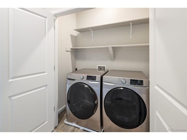 1033 Oak Cir, Lakewood, CO 80215