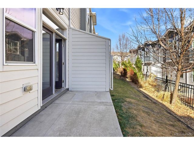 1033 Oak Cir, Lakewood, CO 80215