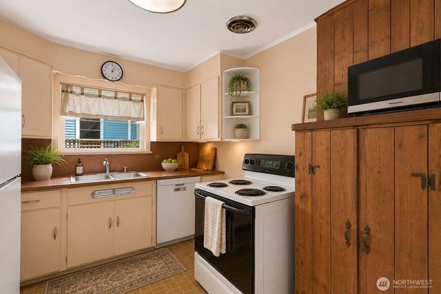 8431 309th Place SE, Preston, WA 98050