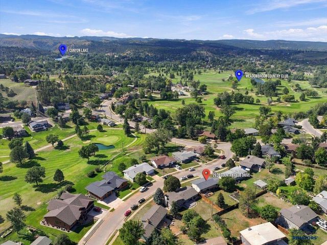 2936 COUNTRY CLUB DR, Rapid City, SD 57702