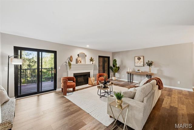 590 Sarah Lane 208, St Louis, MO 63141
