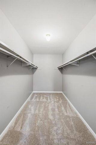 590 Sarah Lane 208, St Louis, MO 63141