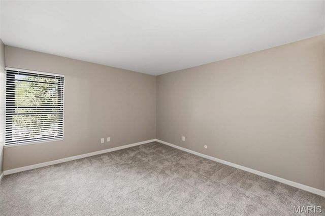 590 Sarah Lane 208, St Louis, MO 63141