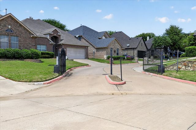 3304 Landhope Circle, Arlington, TX 76016
