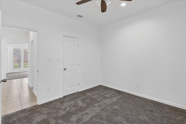 3304 Landhope Circle, Arlington, TX 76016