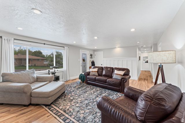 1019 E 400 N, Bountiful, UT 84010