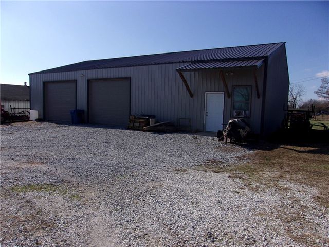 2887 Habberton Road, Springdale, AR 72764