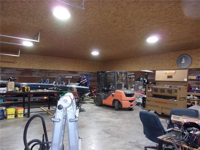 2887 Habberton Road, Springdale, AR 72764