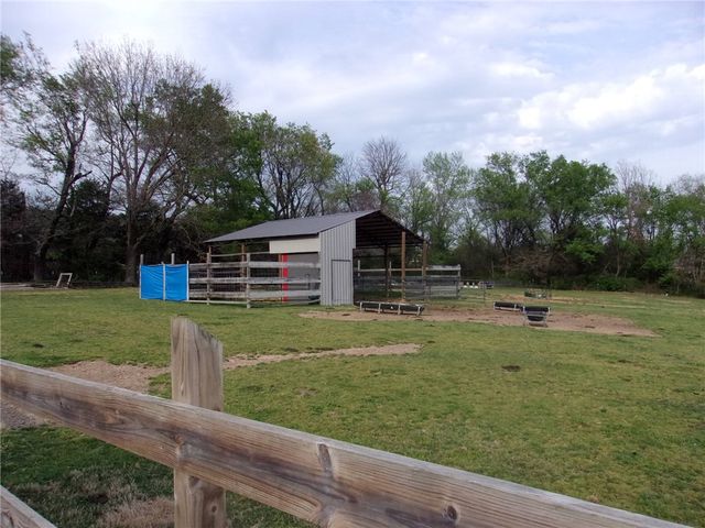 2887 Habberton Road, Springdale, AR 72764