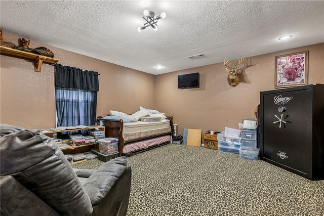 2887 Habberton Road, Springdale, AR 72764
