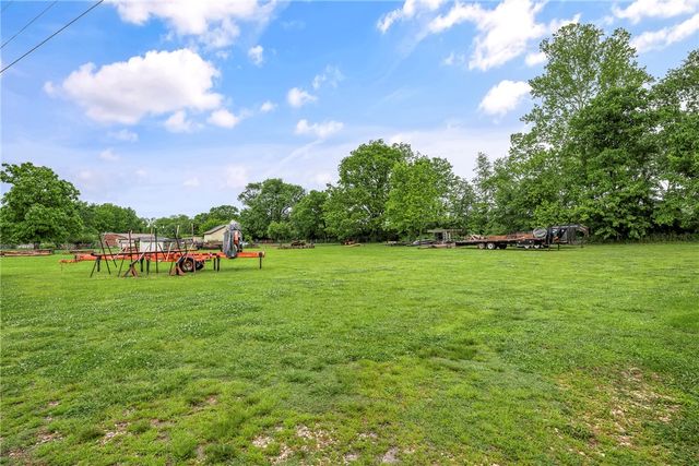 2887 Habberton Road, Springdale, AR 72764