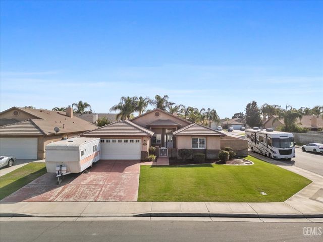 4309 Silver Maple Court, Bakersfield, CA 93313