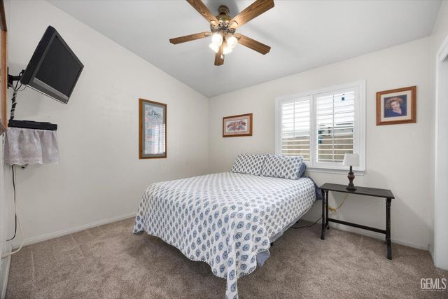 4309 Silver Maple Court, Bakersfield, CA 93313