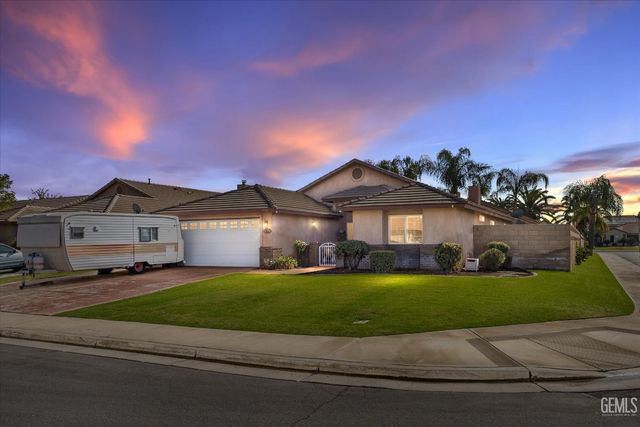 4309 Silver Maple Court, Bakersfield, CA 93313