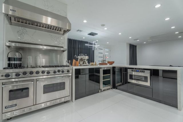 2090 W Nicola Road, Palm Springs, CA 92262