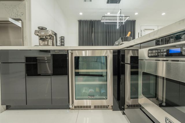2090 W Nicola Road, Palm Springs, CA 92262