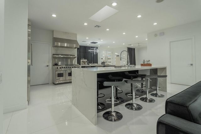 2090 W Nicola Road, Palm Springs, CA 92262