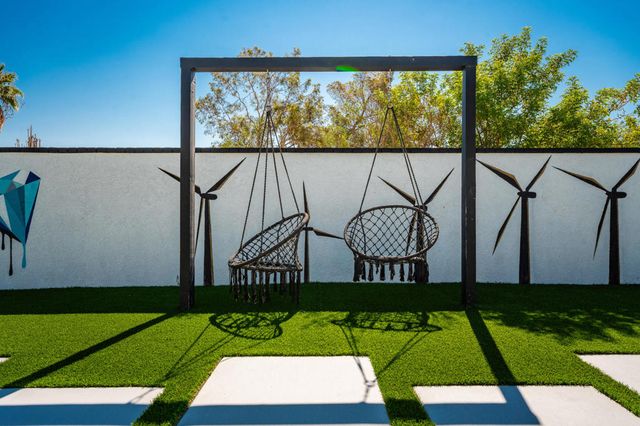 2090 W Nicola Road, Palm Springs, CA 92262
