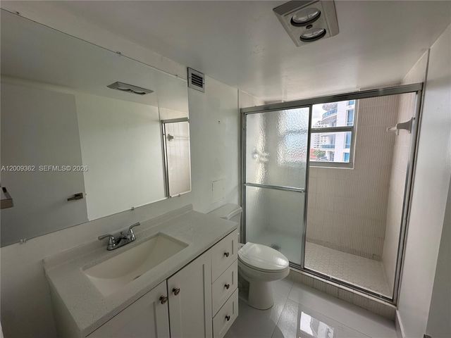 6039 Collins Ave 826, Miami Beach, FL 33140