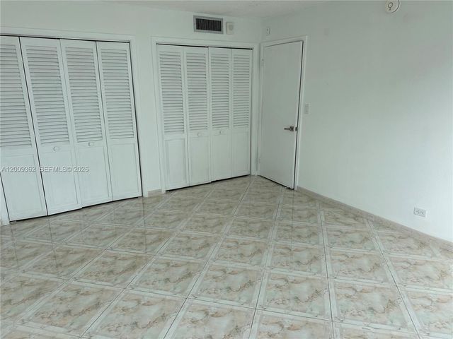 6039 Collins Ave 826, Miami Beach, FL 33140