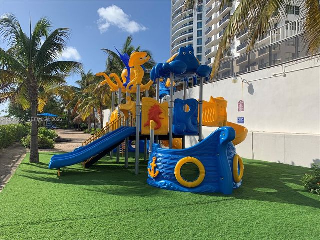 6039 Collins Ave 826, Miami Beach, FL 33140