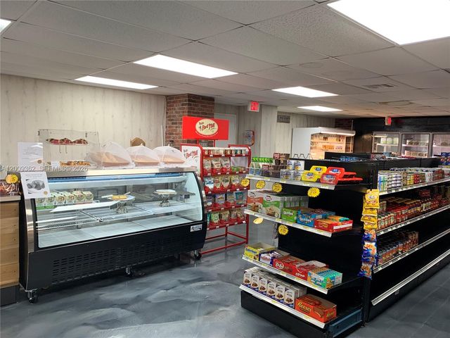 6039 Collins Ave 826, Miami Beach, FL 33140