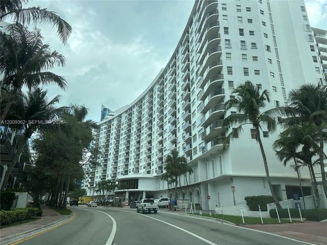 6039 Collins Ave 826, Miami Beach, FL 33140