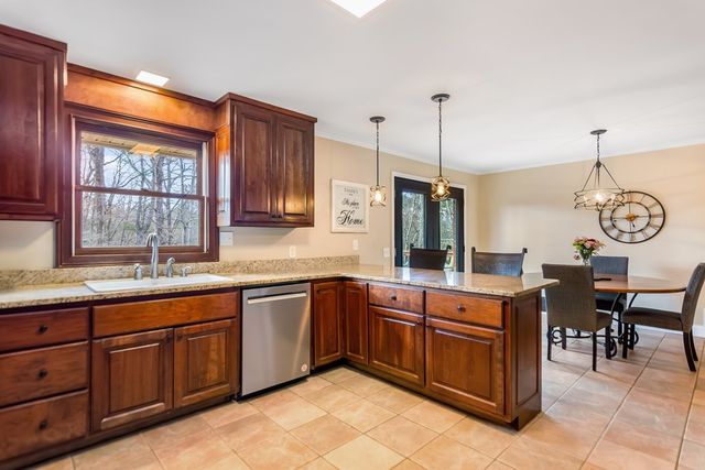 581 Roberts Ridge Road, Ellijay, GA 30540